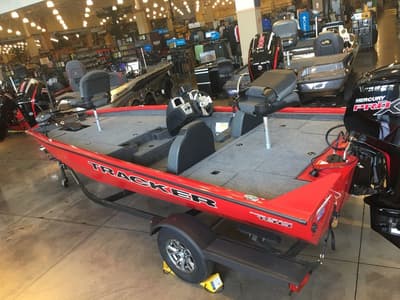 BOATZON | Tracker® Boats PT 190TX 2026