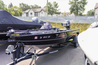 BOATZON | Tracker® Boats Super Guide V16 SC 2017