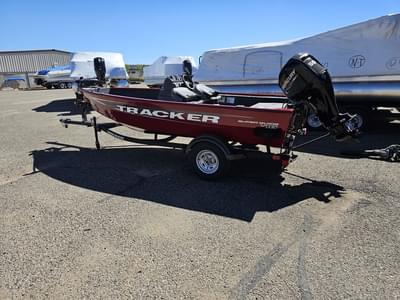 BOATZON | Tracker® Boats Super Guide V16 SC 2026