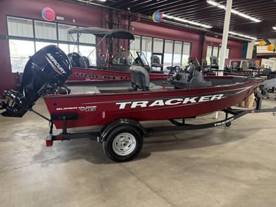 BOATZON | Tracker® Boats Super Guide V16 SC 2026