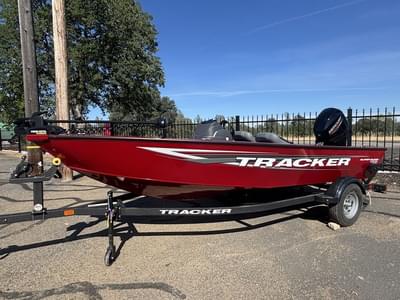 BOATZON | Tracker® Boats Super Guide V16 SC 2026 BOATZON | Tracker® Boats Super Guide V16 SC 2026