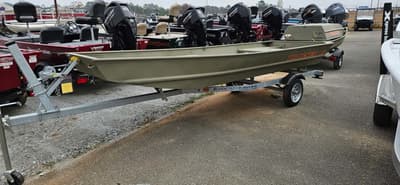 BOATZON | Tracker® Boats T1542LW 26 2026