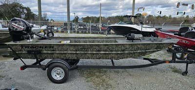 BOATZON | Tracker® Boats T1654SP JON 26 2026