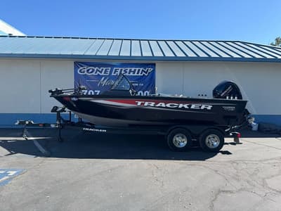 BOATZON | Tracker® Boats Targa V18 Combo 2025