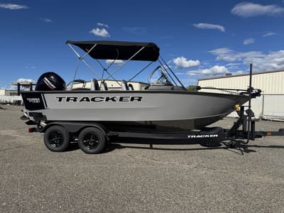 BOATZON | Tracker® Boats Targa V18 Combo 2027