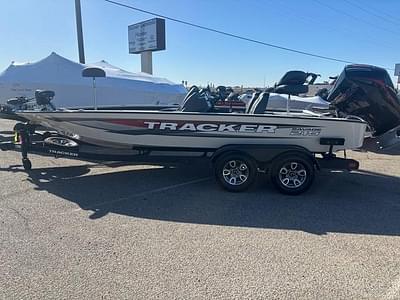 BOATZON | Tracker SAVAGE 215 2025 BOATZON | Tracker SAVAGE 215 2025