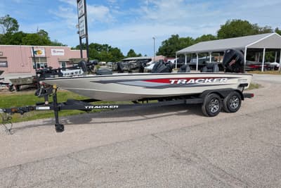 BOATZON | Tracker Savage 215 2026