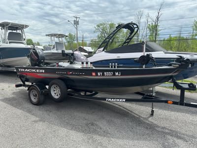 BOATZON | Tracker Super Guide V16 SC 2013