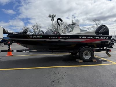 BOATZON | Tracker Super Guide V16 SC 2014