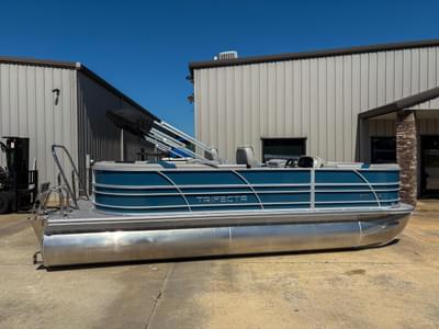 BOATZON | Trifecta 22 RF LE 2025