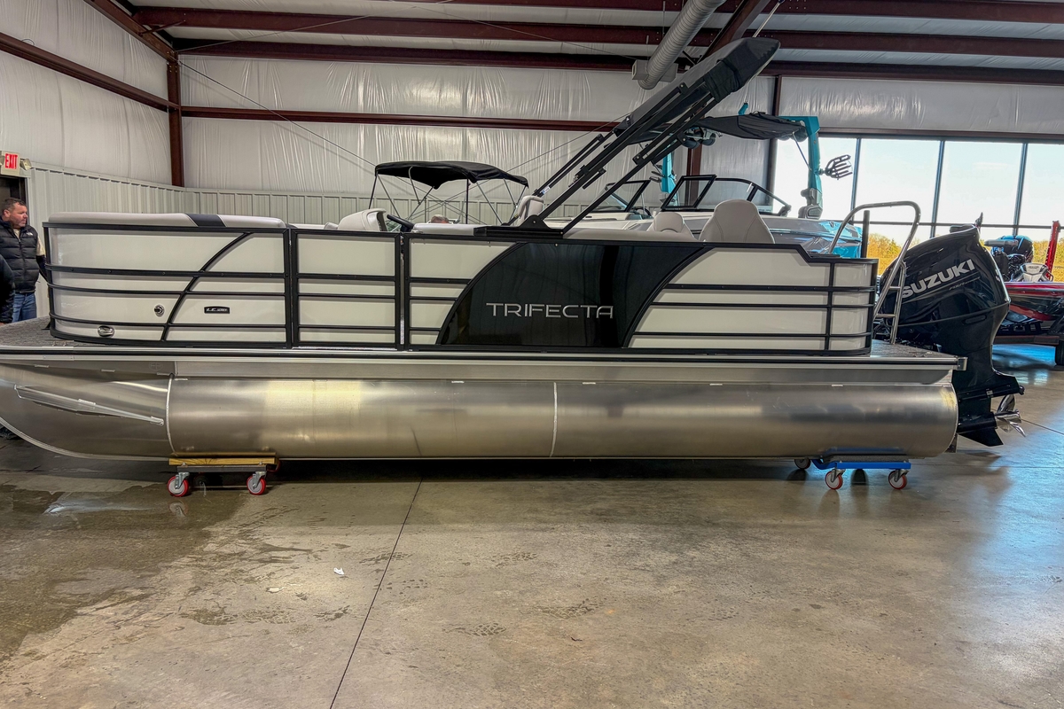 2026 Trifecta 22 TRFC LE - Sold Boat