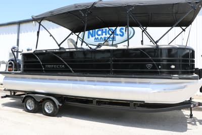 BOATZON | Trifecta 23 RFE 30 Sts Tritoon 2018