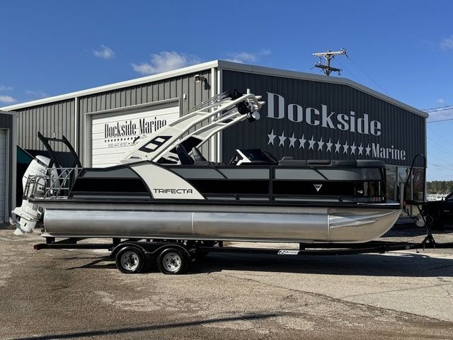 2025 Trifecta 23UL DC SS 30 - Sold Boat