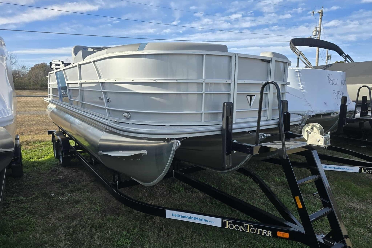 2026 Trifecta 24ULCS3 - Sold Boat