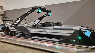 BOATZON | Trifecta 25 Sport Series RF9 Dual Console w 350 HP Suzuki Outboard 2025