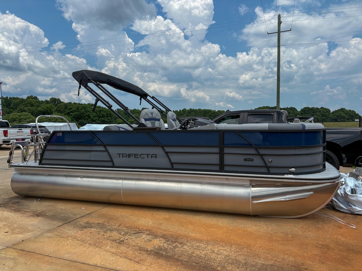 2025 Trifecta CS 22UL 30 - Sold Boat