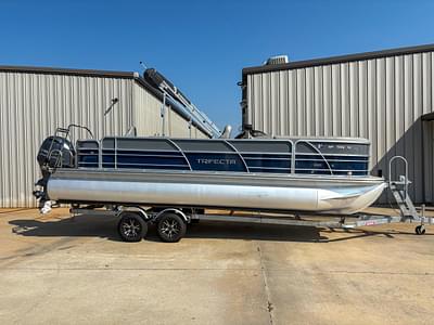 BOATZON | Trifecta CS 24RFC 2022