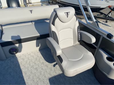BOATZON | Trifecta LE Series 22UL LE 2025