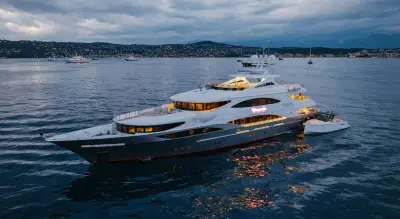 BOATZON | Trinity Yachts TriDeck 2012 BOATZON | Trinity Yachts TriDeck 2012
