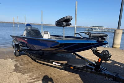 BOATZON | Triton 17 TX 2020