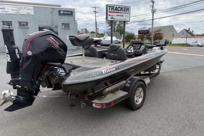 BOATZON | Triton 179 TrX 2017