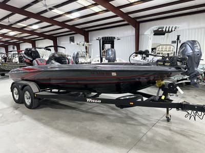 BOATZON | Triton 18 TRX 2017