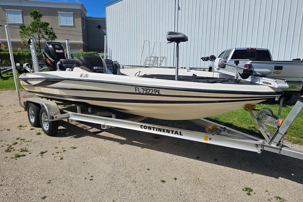 2011 Triton 19 SE - Sold Boat