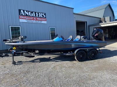 BOATZON | Triton 20XP Patriot 2025