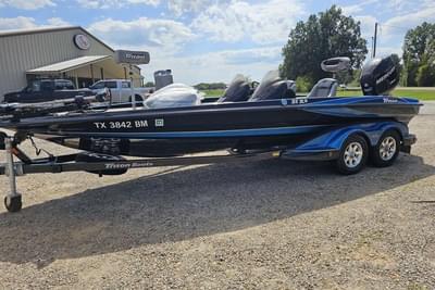 BOATZON | Triton 21 X2 DEMO 2007