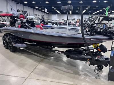 BOATZON | Triton 21XP Patriot 2025