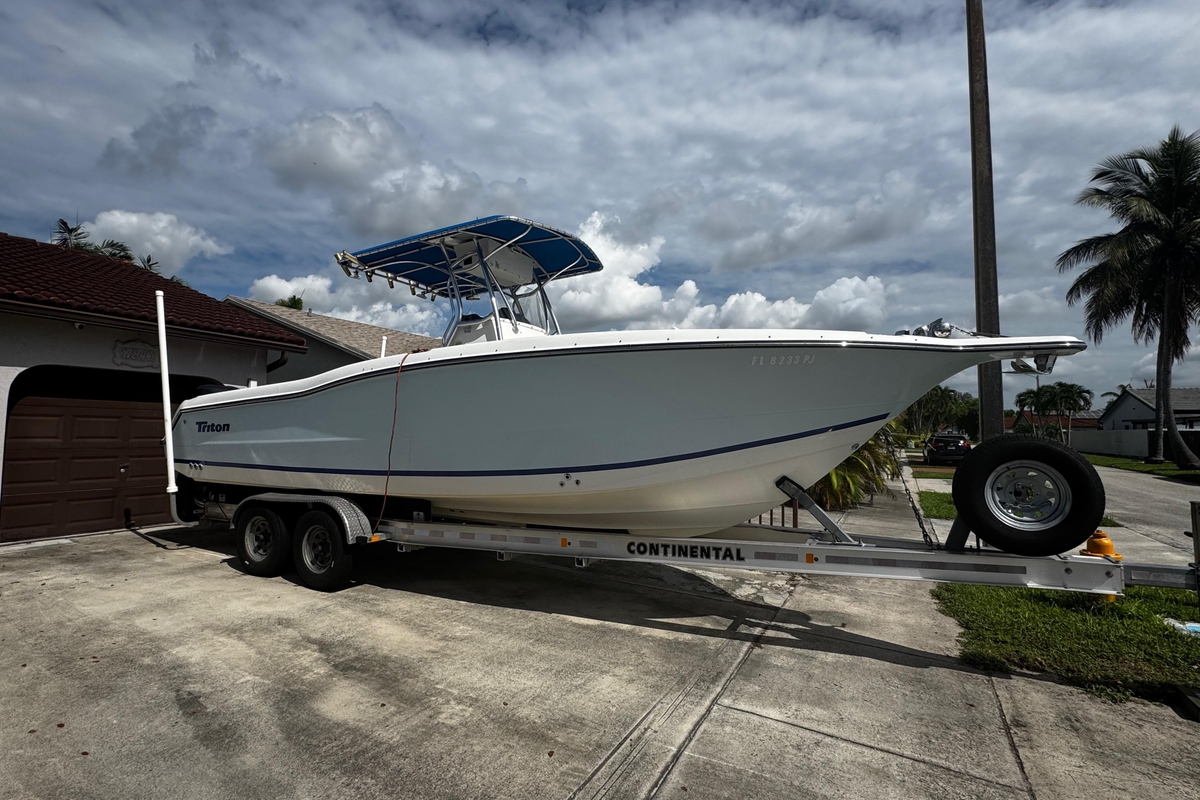 2003 Triton 2895 CC - Sold Boat