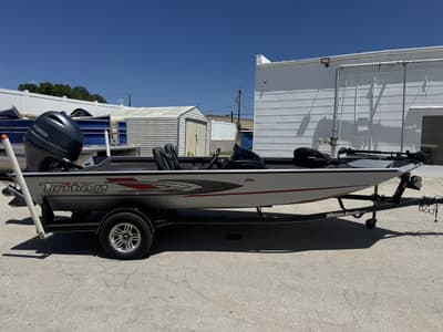 BOATZON | Triton Boats 17 CTX 2018