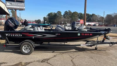 BOATZON | Triton Boats 17 TX 2016