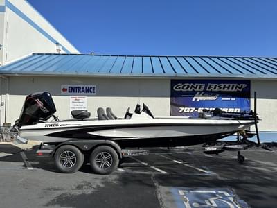 BOATZON | Triton Boats 20XP Garmin Patriot 2026 BOATZON | Triton Boats 20XP Garmin Patriot 2026