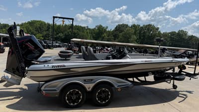BOATZON | Triton Boats 21TrX Patriot 2024