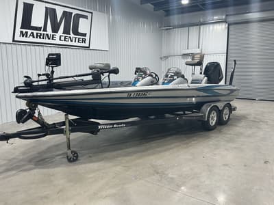 BOATZON | Triton Boats 21X3 C 2009