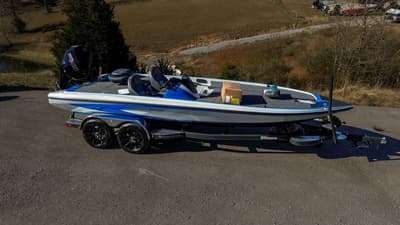 BOATZON | Triton Boats 21XP 2026