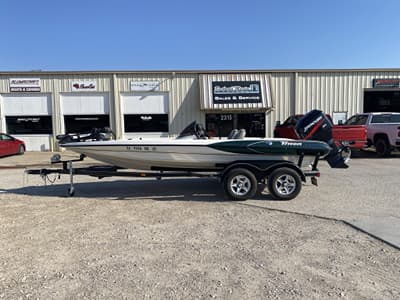 BOATZON | Triton Boats TR 20 2000
