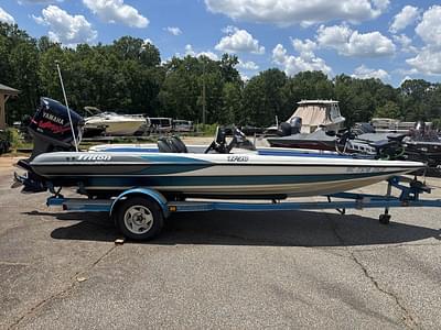 BOATZON | Triton Boats TR20 2000