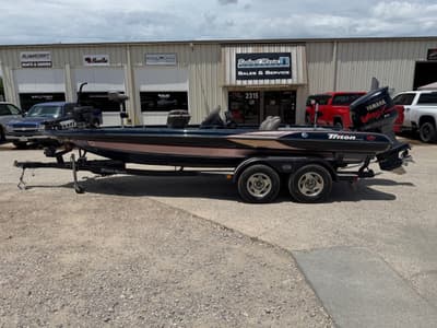 BOATZON | Triton Boats TR21 2000