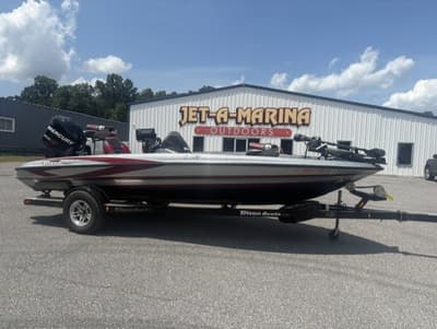 BOATZON | Triton Boats XS Series  18XS 2011