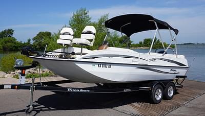 BOATZON | Triton Spirit 200F 2005 BOATZON | Triton Spirit 200F 2005
