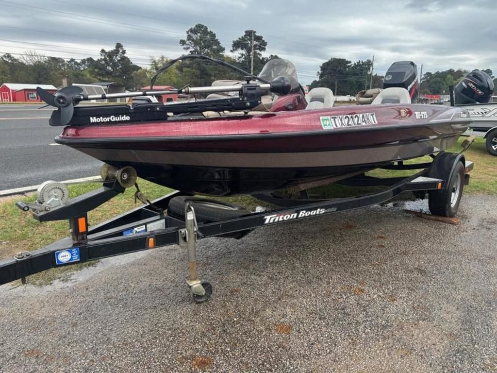 2004 Triton TR175 - Sold Boat