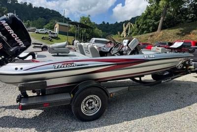 BOATZON | Triton Tr186 DC 2005