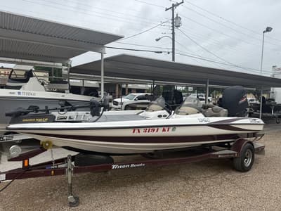 BOATZON | Triton TR196 2005