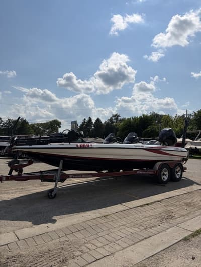 BOATZON | Triton TR21 DCX 2005