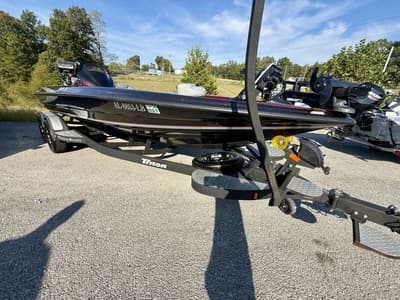 BOATZON | TRITON TR21X 2004