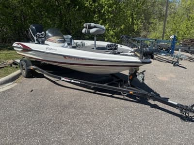 BOATZON | Triton Trailers 17 XPLORER 2011