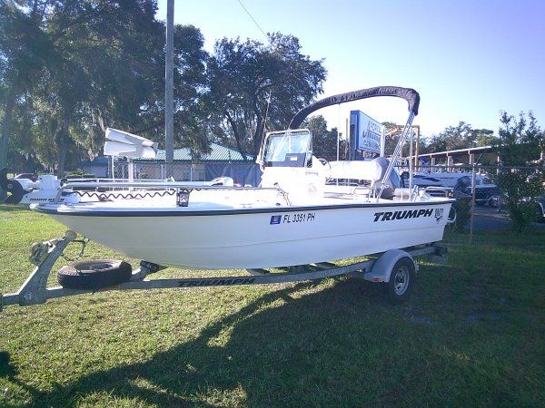 2012 Triumph 17 SKIFF - Sold Boat