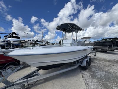 BOATZON | Triumph Boats Fishing Boats 215 CC 2006